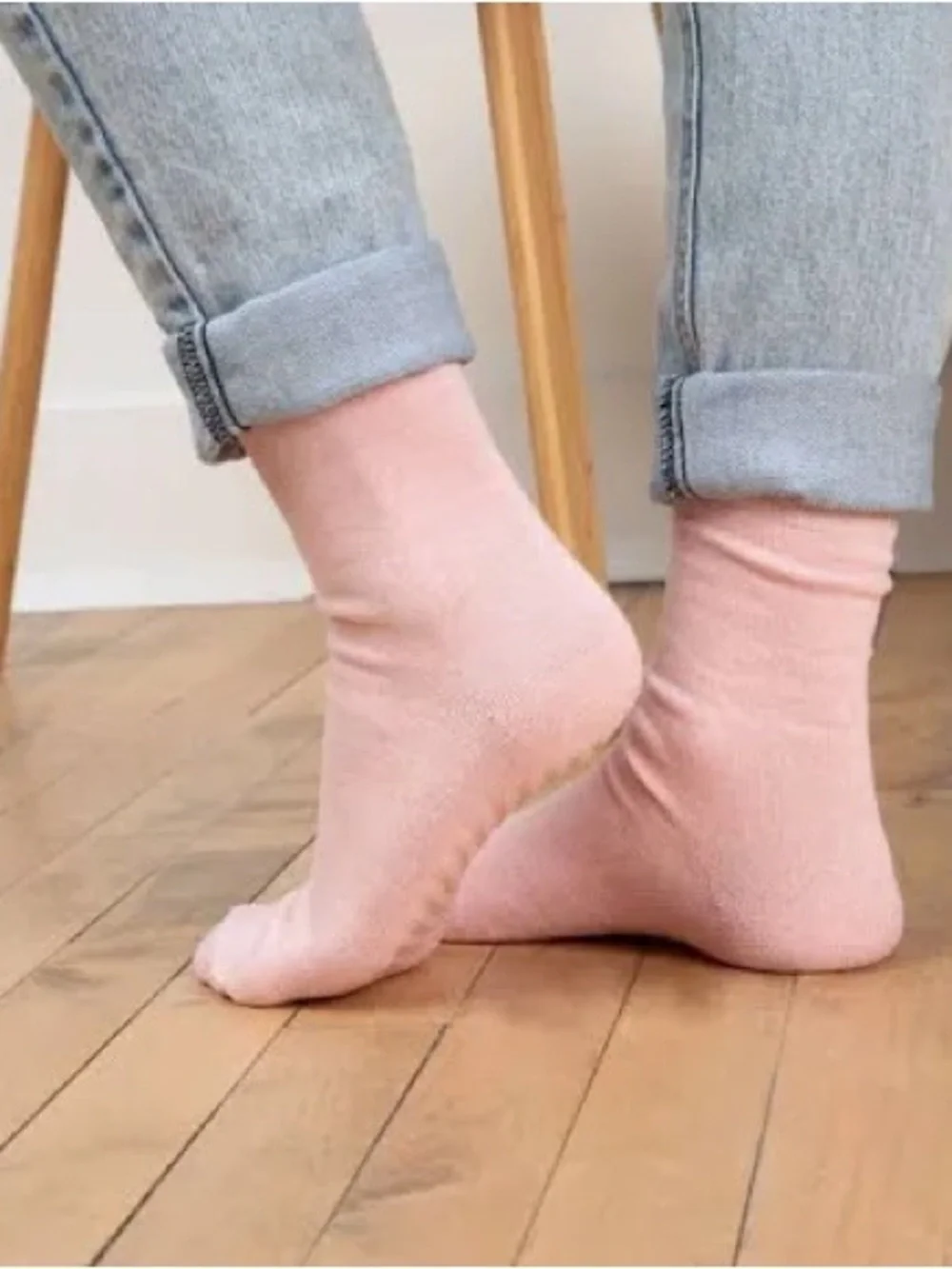 GripJoy Heather Pink Crew Grip Socks